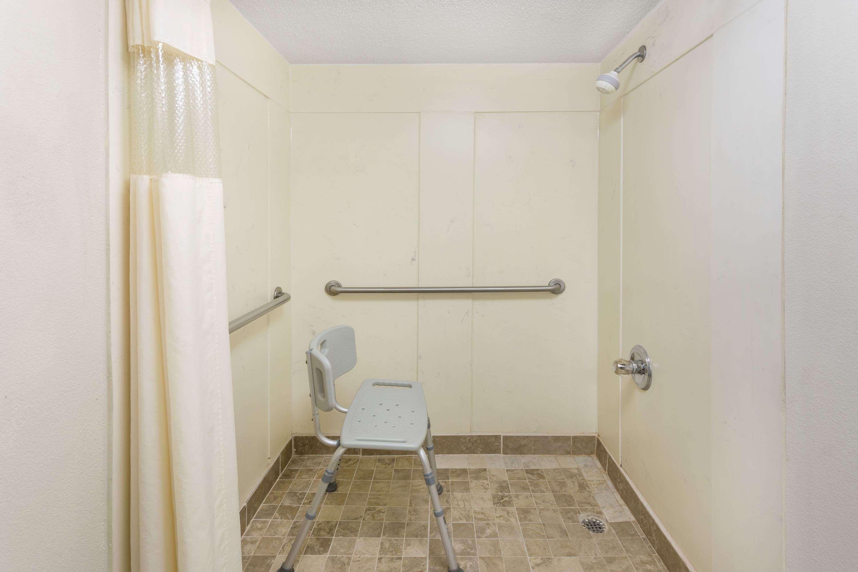 Days Inn By Wyndham Orangeburg South Dış mekan fotoğraf