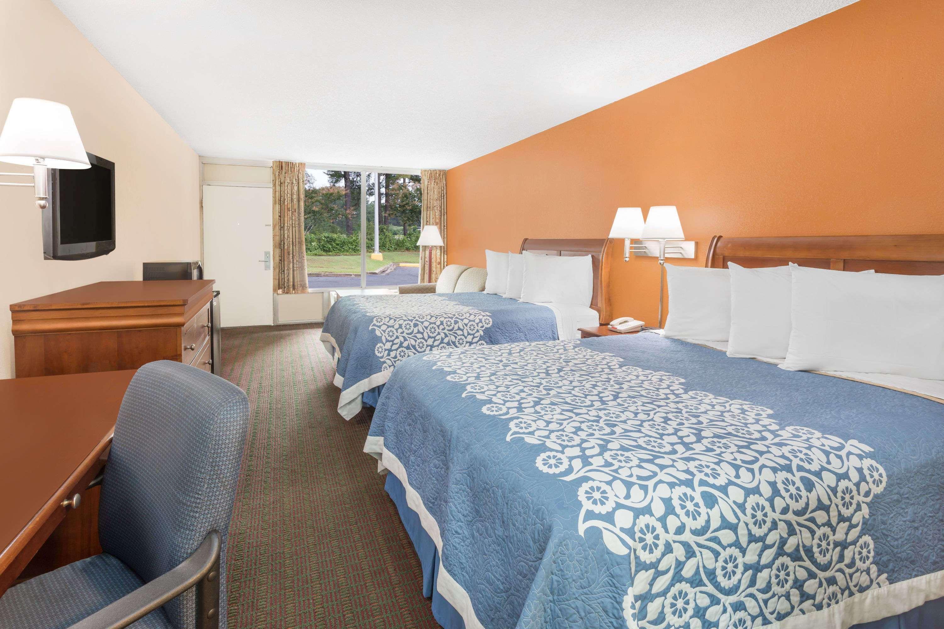 Days Inn By Wyndham Orangeburg South Dış mekan fotoğraf