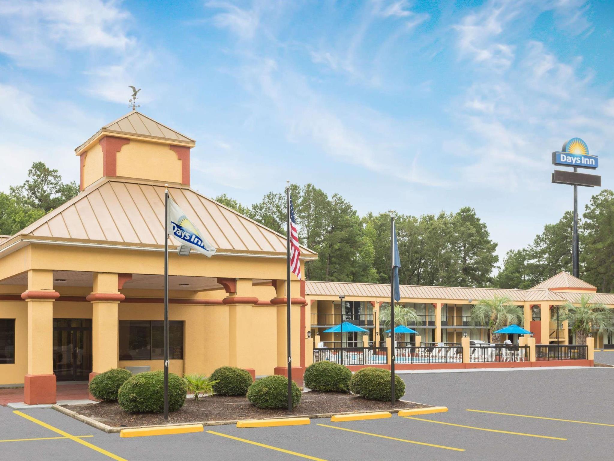Days Inn By Wyndham Orangeburg South Dış mekan fotoğraf