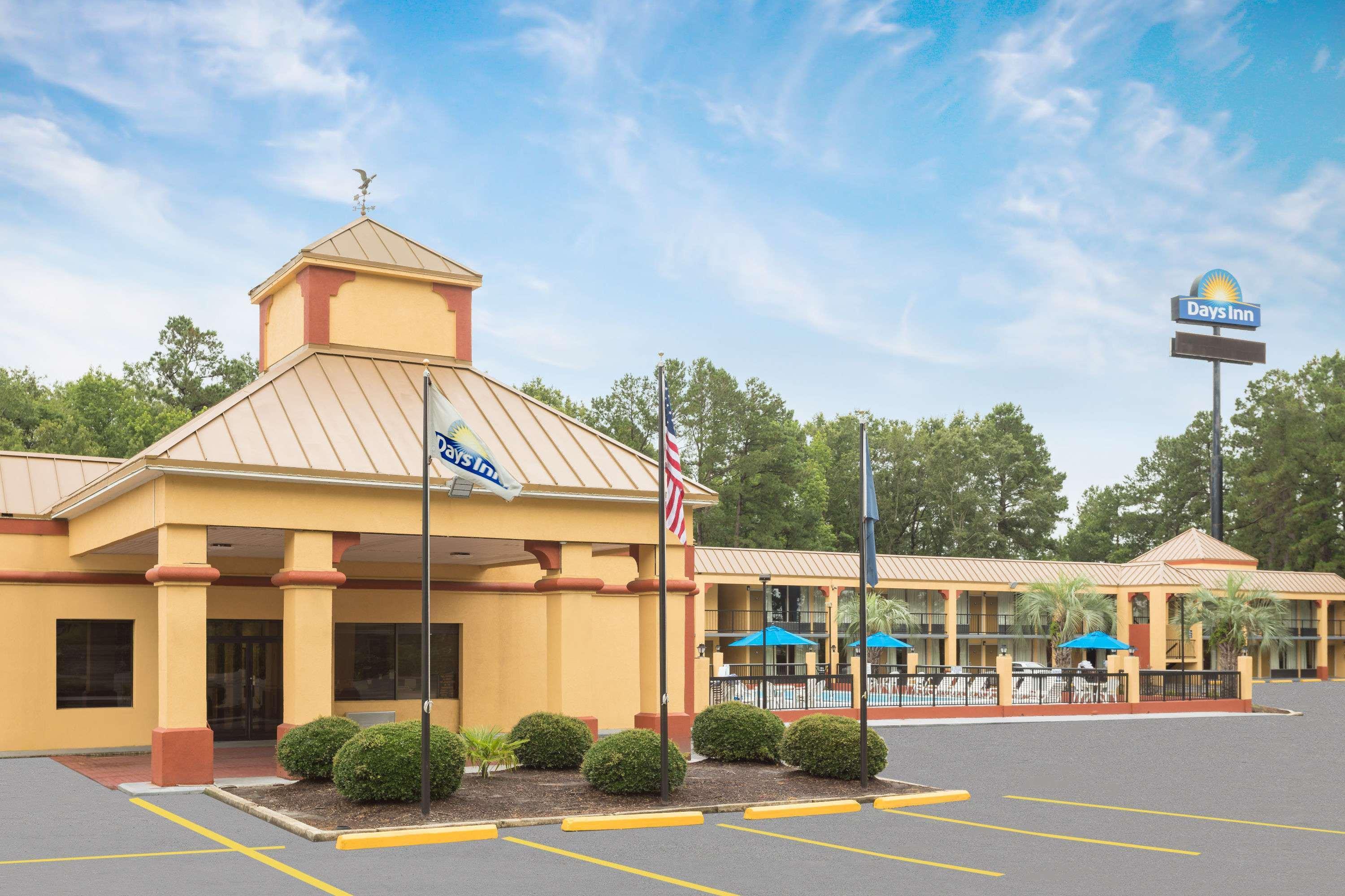 Days Inn By Wyndham Orangeburg South Dış mekan fotoğraf